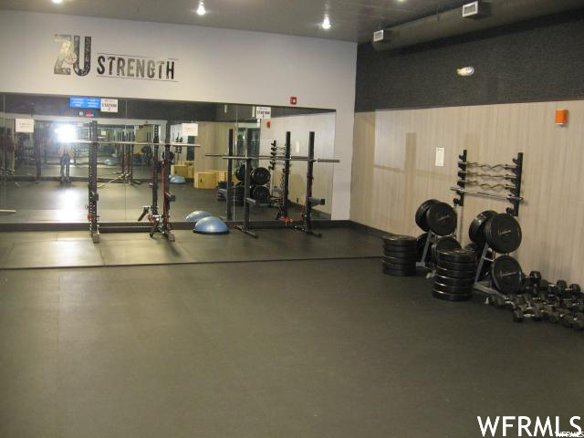 Salem, Utah 84653, United States, ,Commercial,Pending,76021