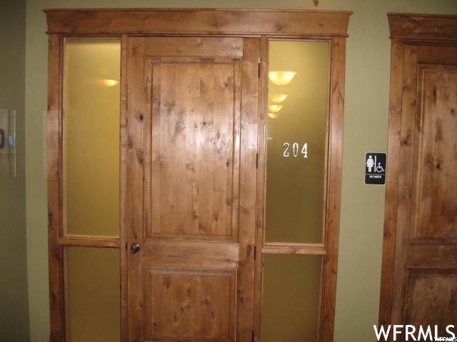 Salem, Utah 84653, United States, ,Commercial,Pending,76021