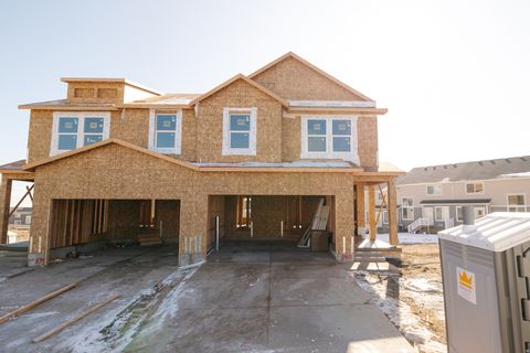 Photo of 1531 W BANNER DR #840, Saratoga Springs, UT 84045 (MLS # 2126681)