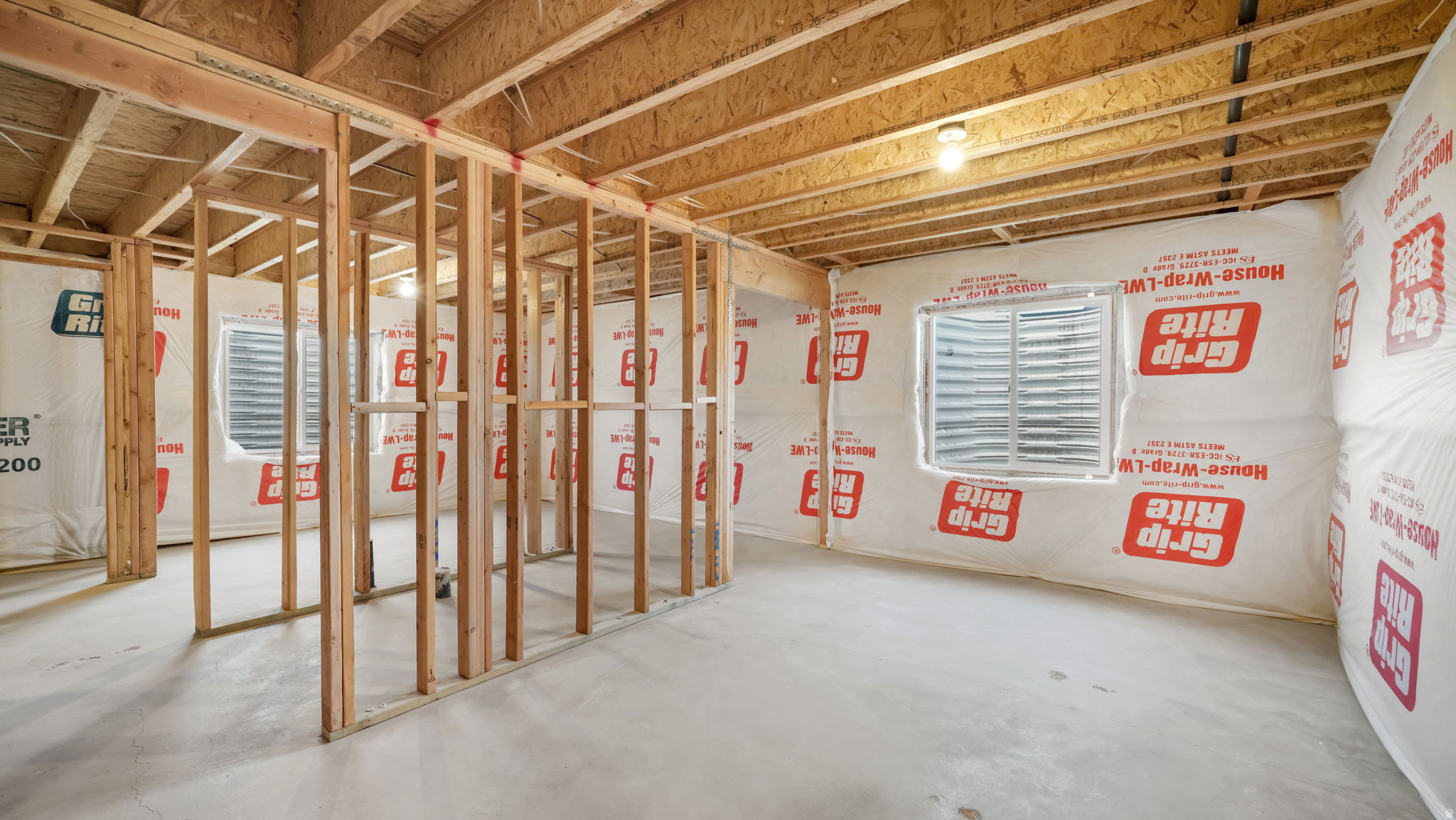 APPLE HOLLOW - Residential