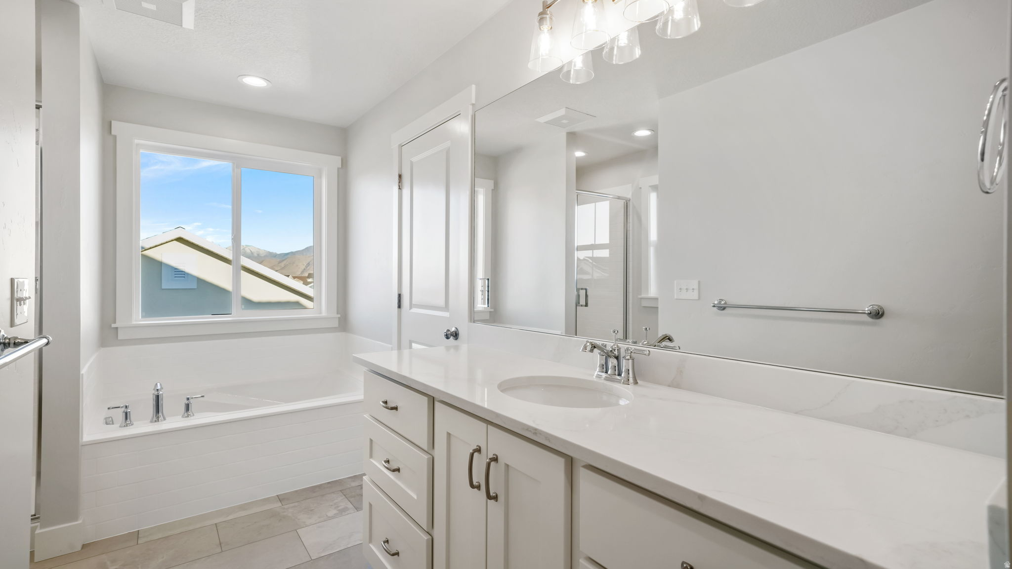 APPLE HOLLOW - Residential