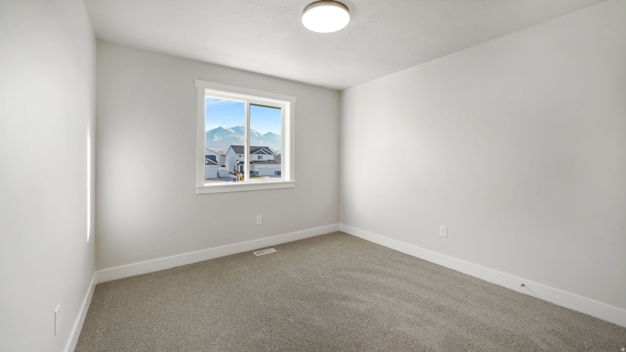 APPLE HOLLOW - Residential