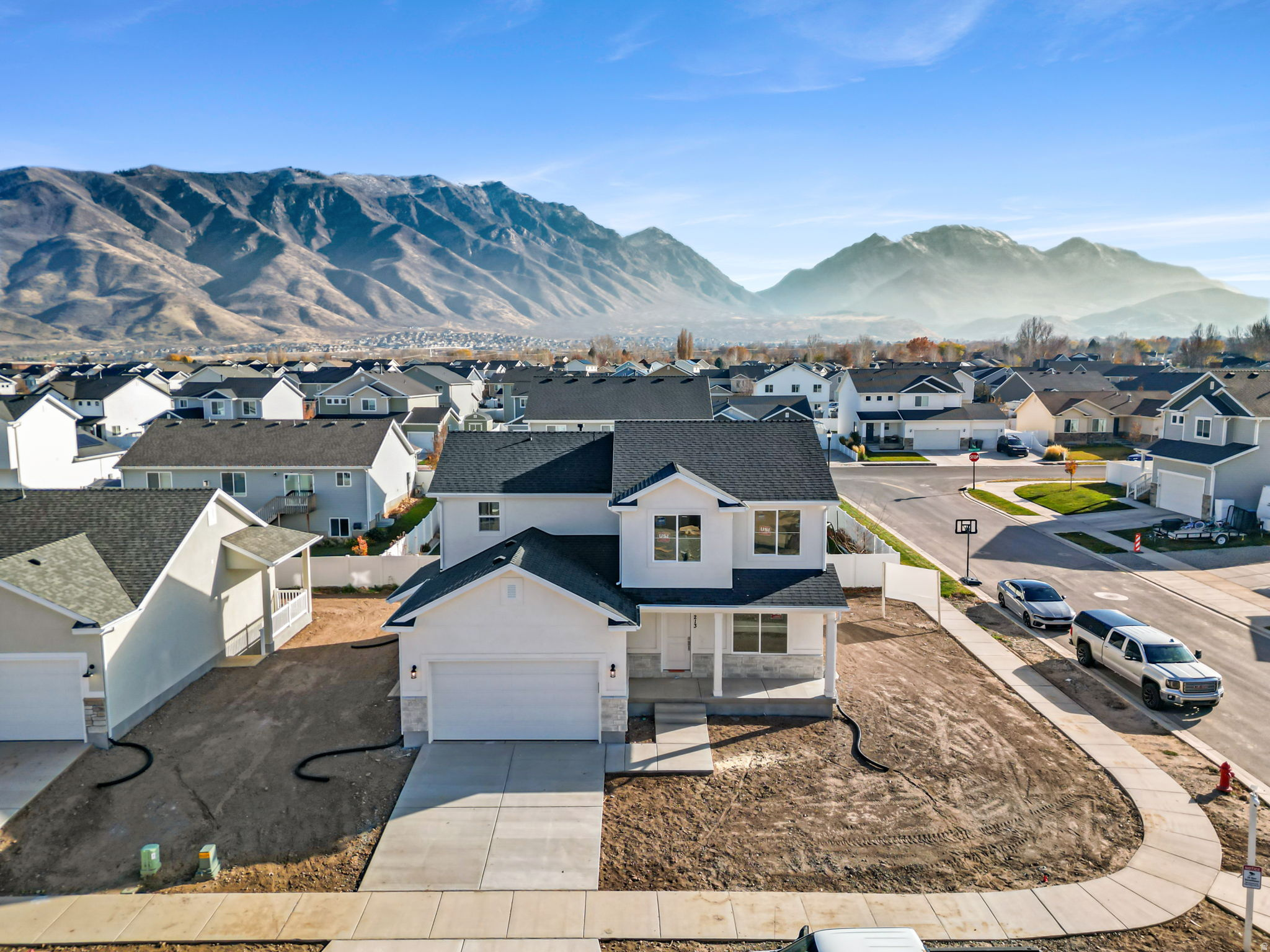 APPLE HOLLOW - Residential