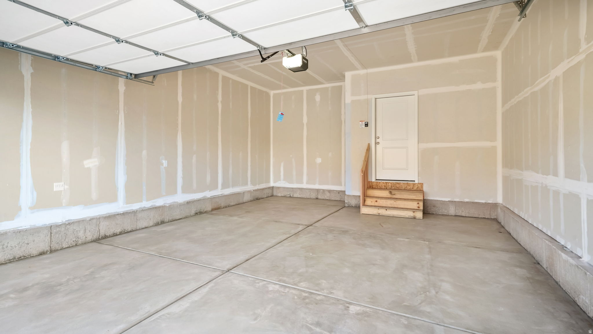 APPLE HOLLOW - Residential