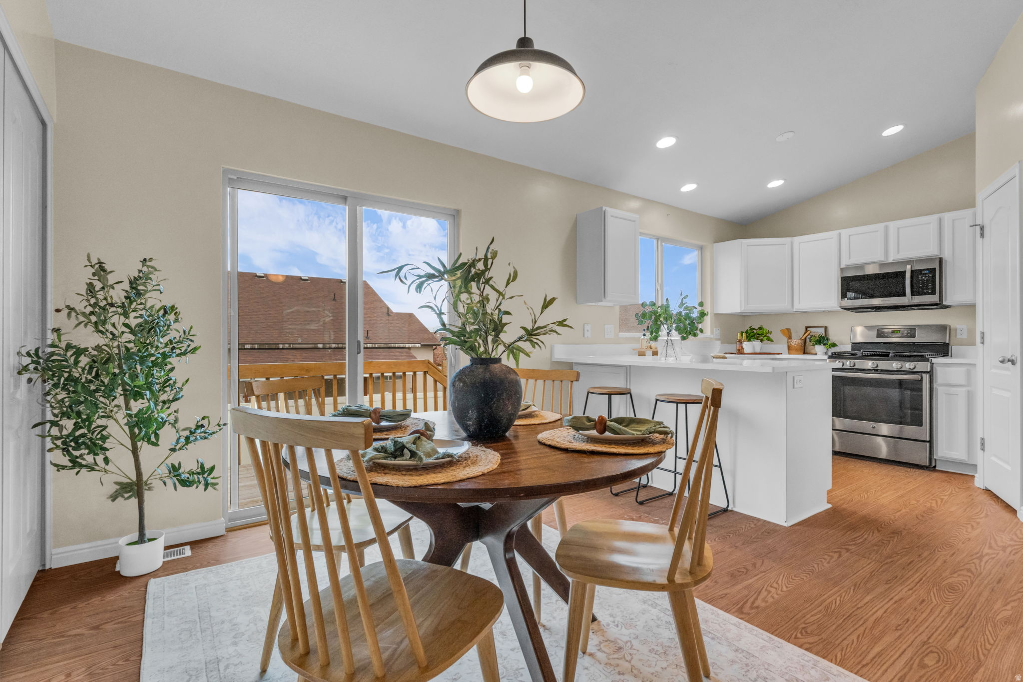 HUNTER WILLOWS PHASE 1 - Residential