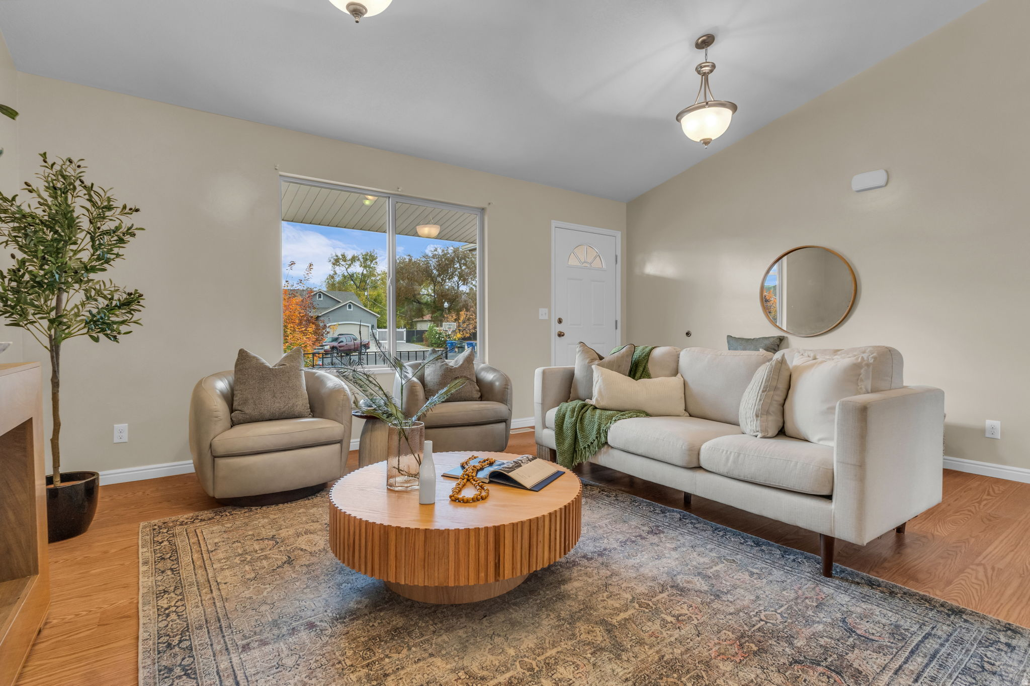 HUNTER WILLOWS PHASE 1 - Residential