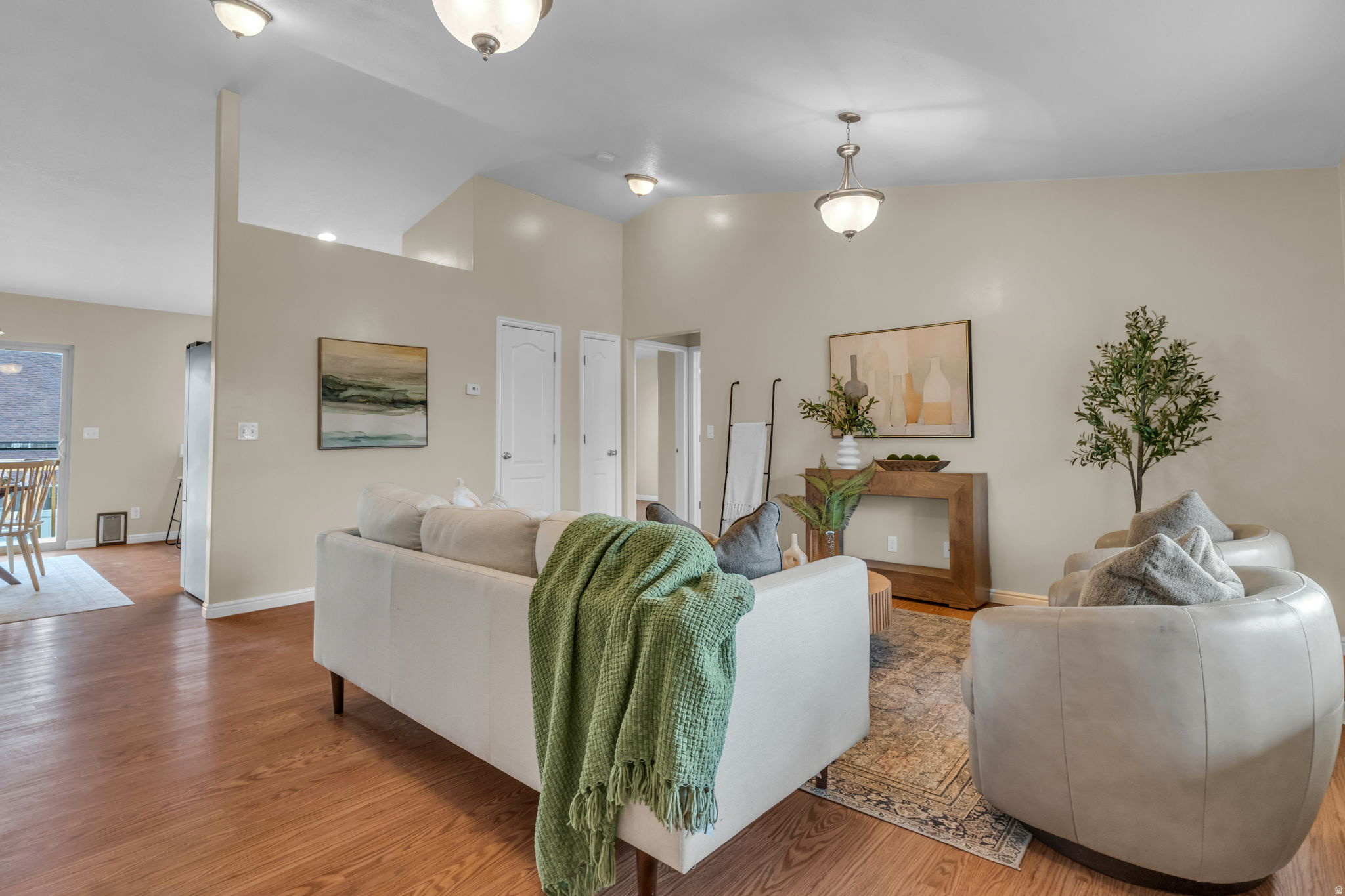 HUNTER WILLOWS PHASE 1 - Residential