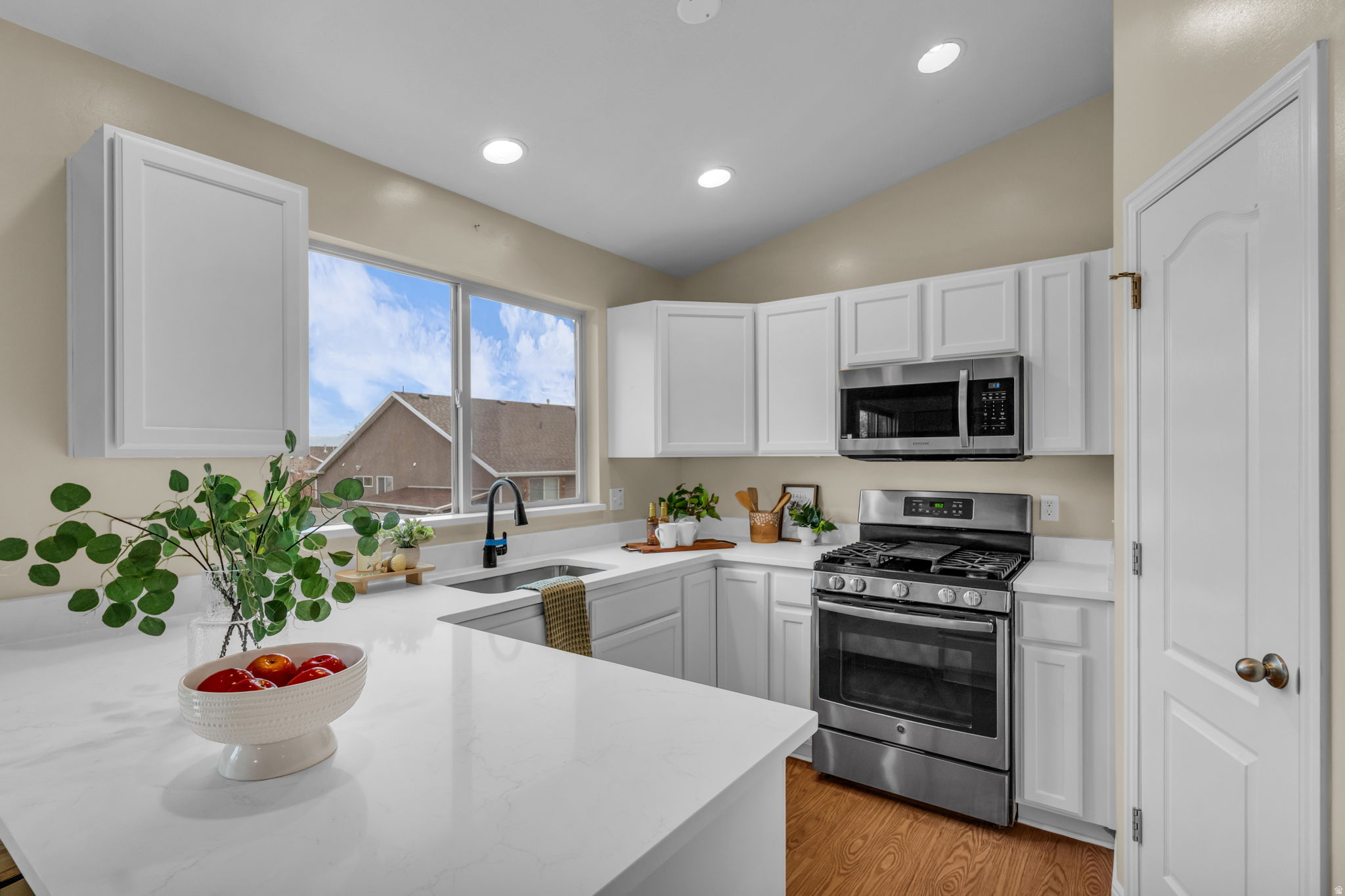 HUNTER WILLOWS PHASE 1 - Residential