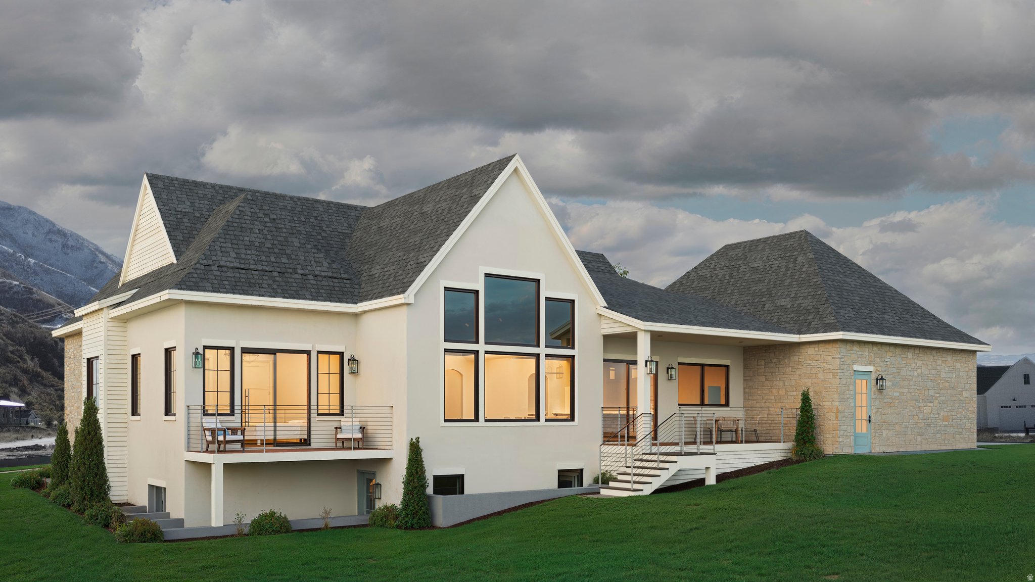 HIDDEN HOLLOW - Residential