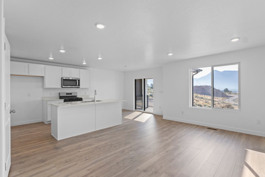 Photo of 4254 N BUCKSTONE WAY #1365, Lehi, UT 84048 (MLS # 2154192)