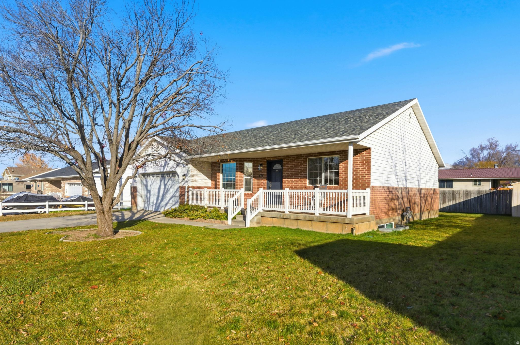 DIXON GROVE - Residential