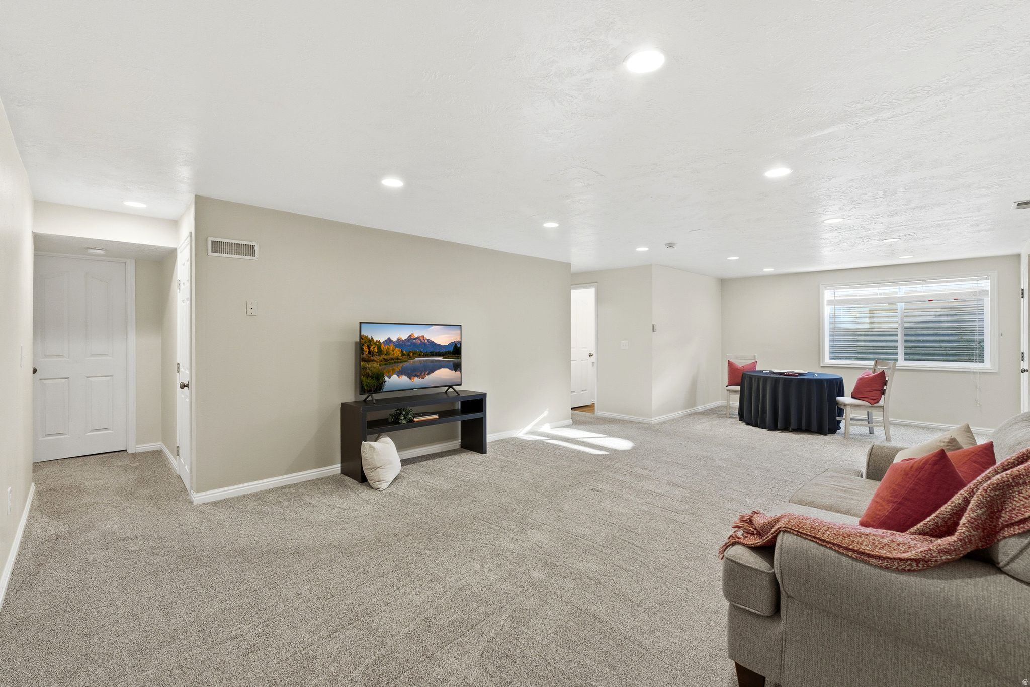 DIXON GROVE - Residential