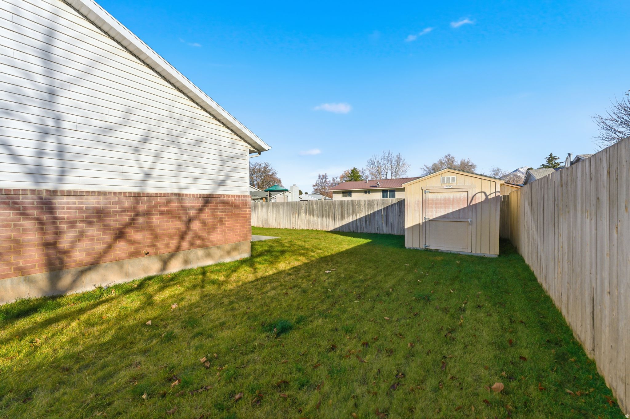 DIXON GROVE - Residential