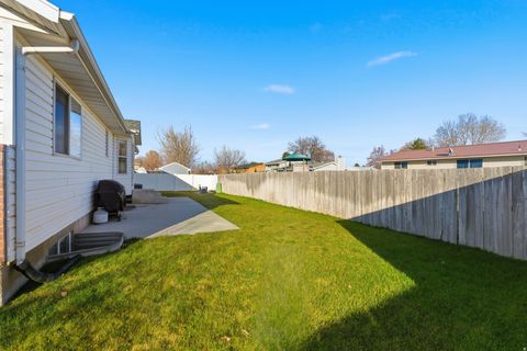 Tiny photo for 416 N 250 W, Payson, UT 84651 (MLS # 2126414)
