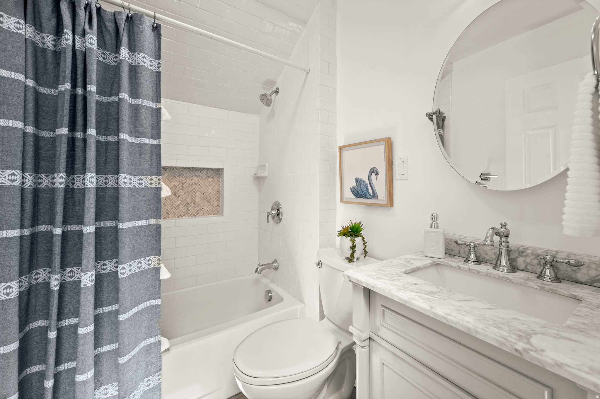 CAPITOL HILL - Residential