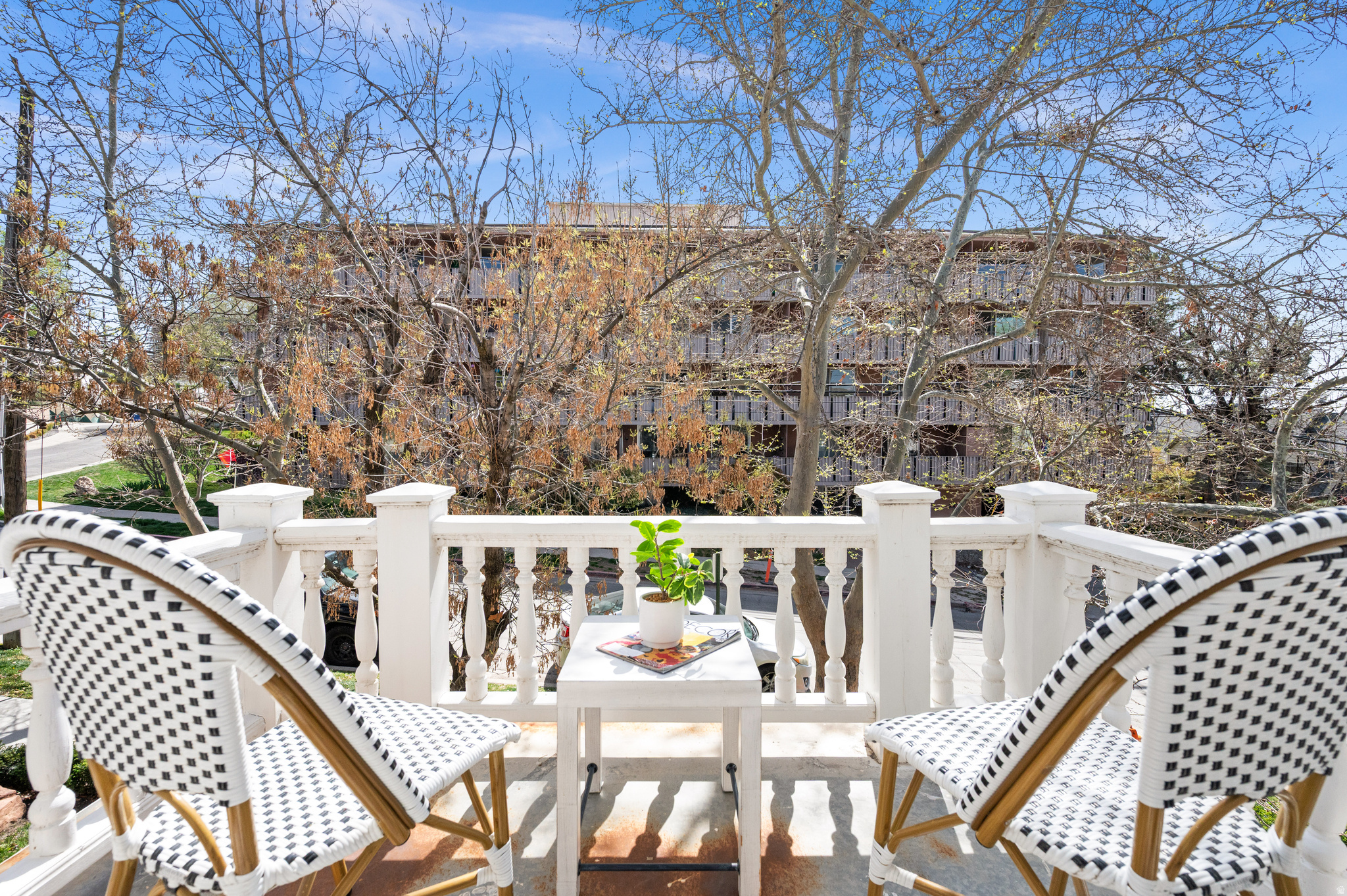 CAPITOL HILL - Residential