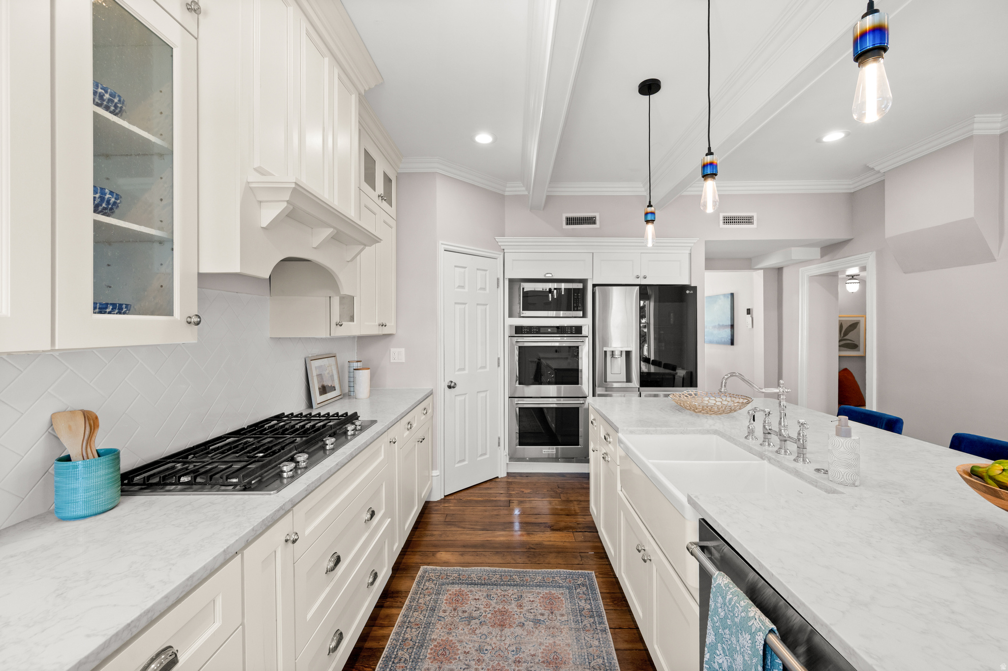 CAPITOL HILL - Residential