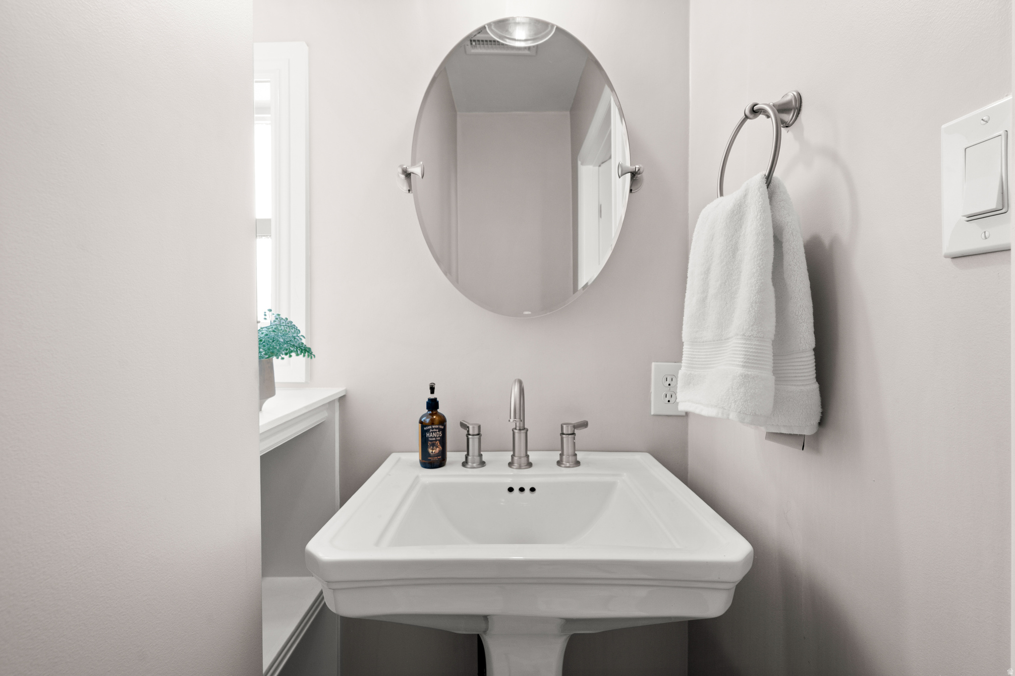 CAPITOL HILL - Residential