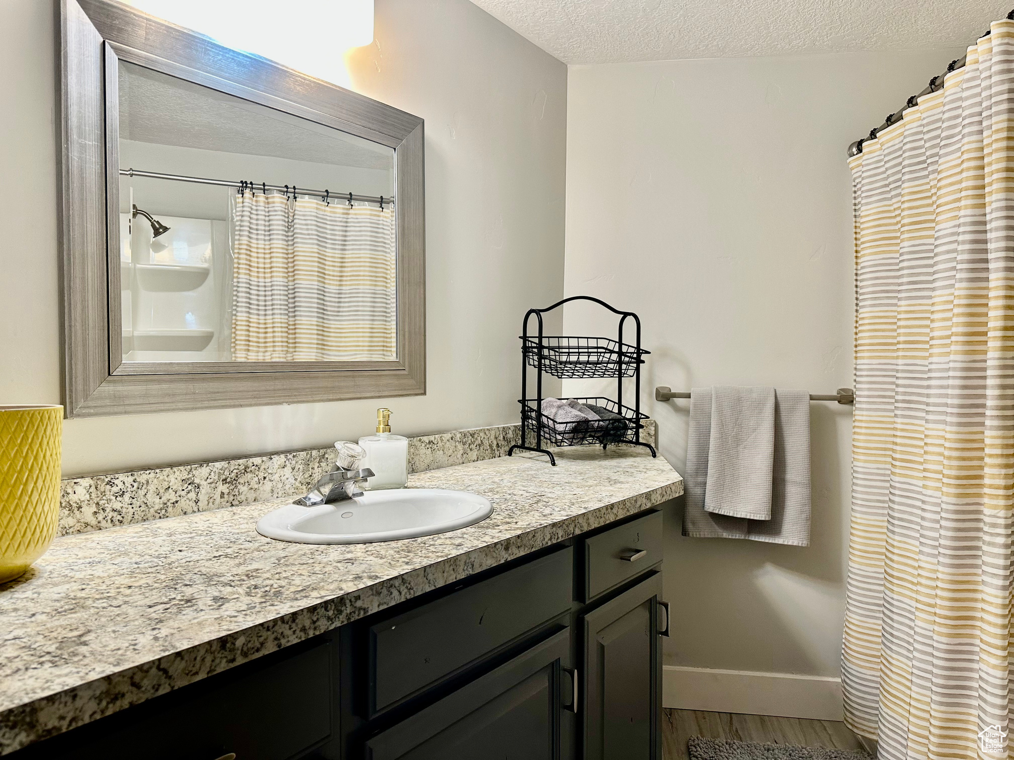 585 N 300, Millville, Utah image 38