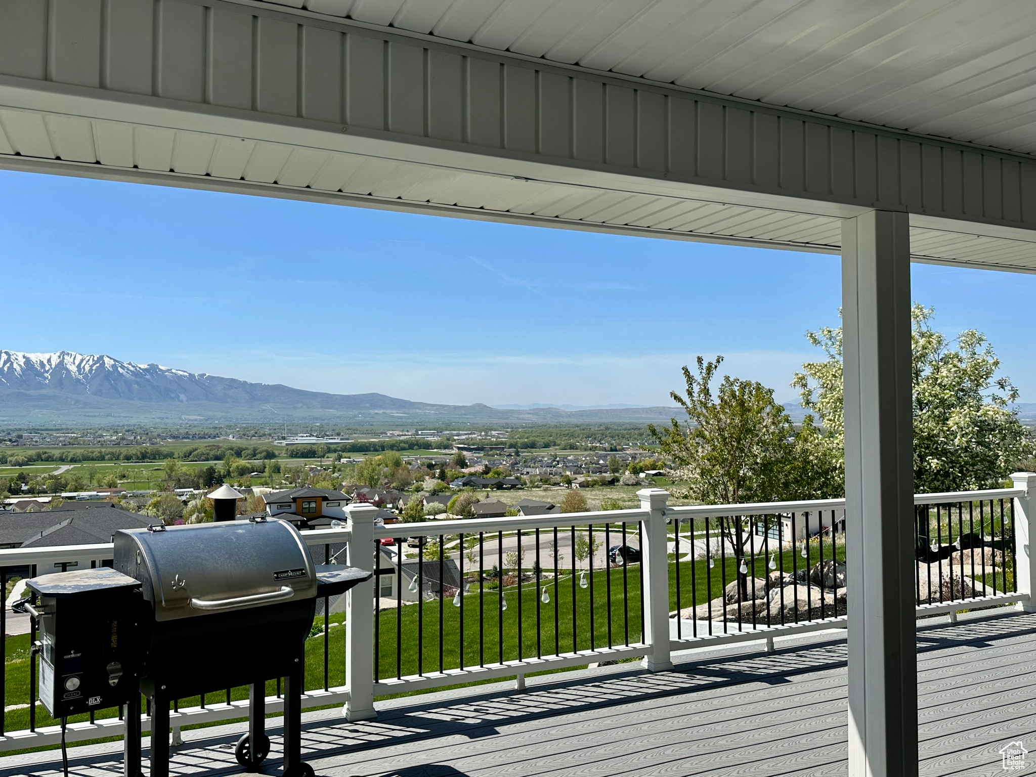 585 N 300, Millville, Utah image 41