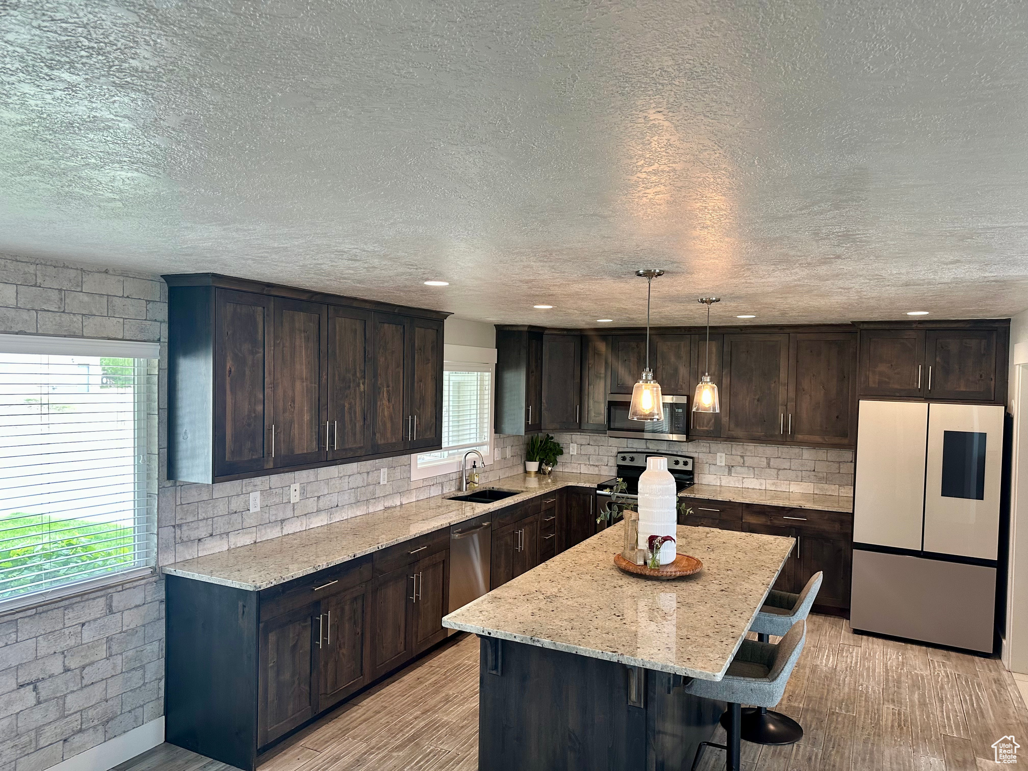 585 N 300, Millville, Utah image 8