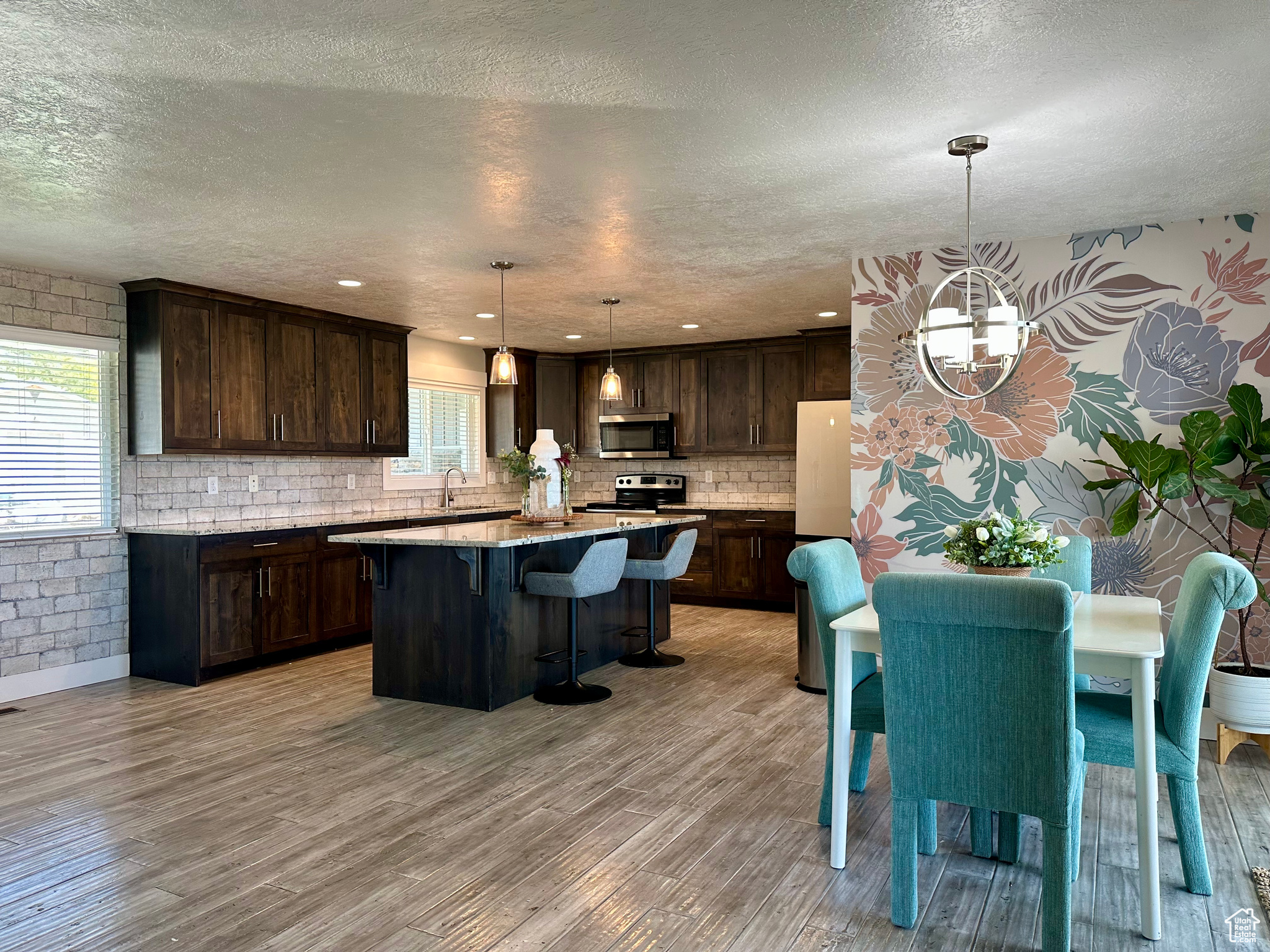 585 N 300, Millville, Utah image 11