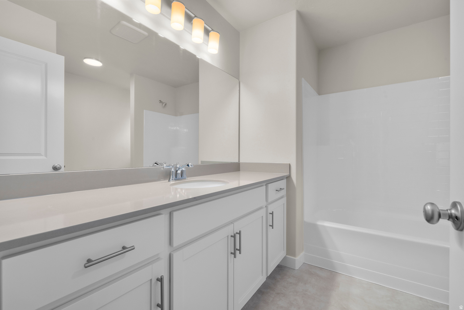 SAGEWOOD VILLAGE COTTAGE 1150 - Residential