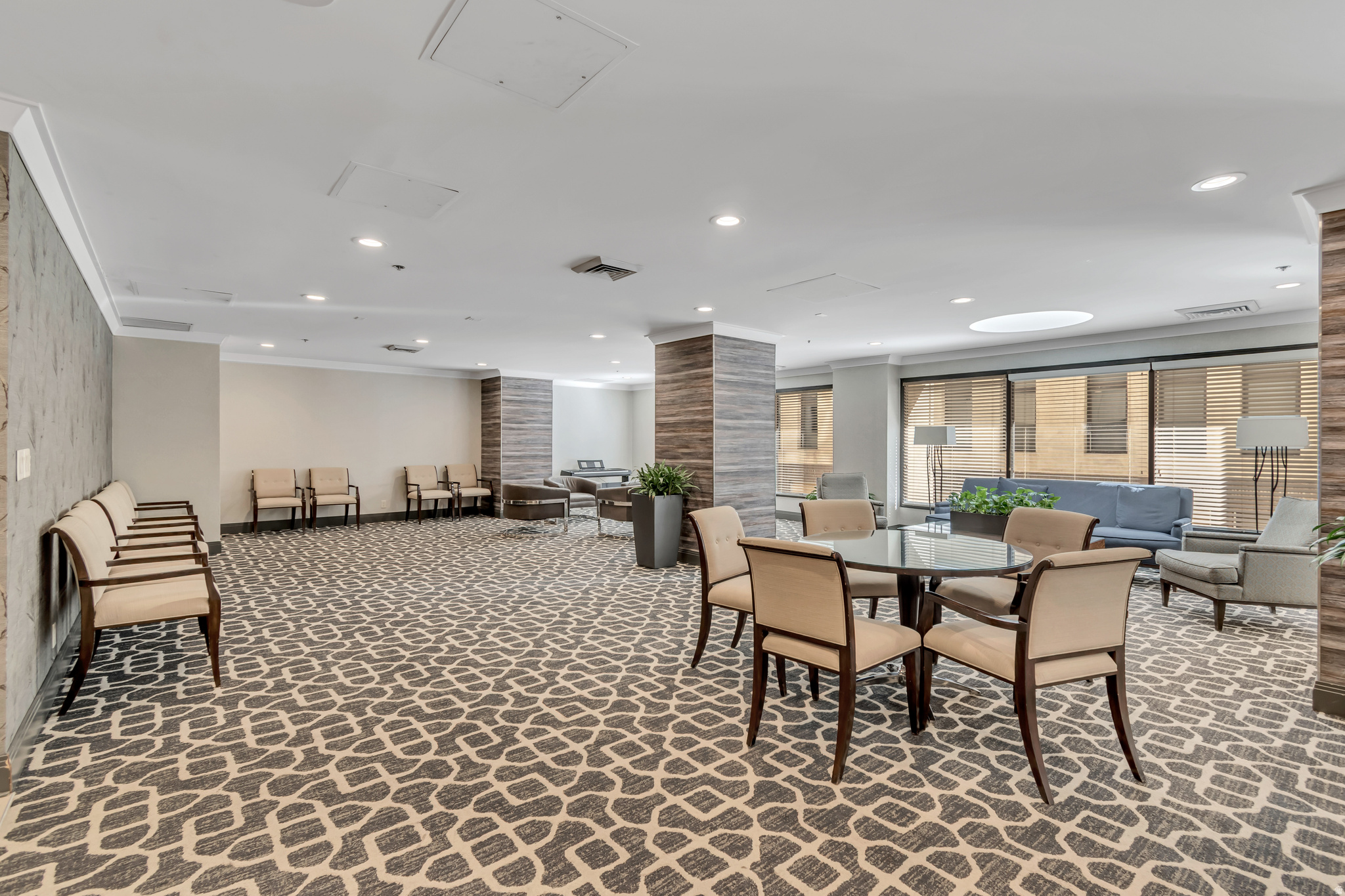 AMERICAN TOWERS - Residential