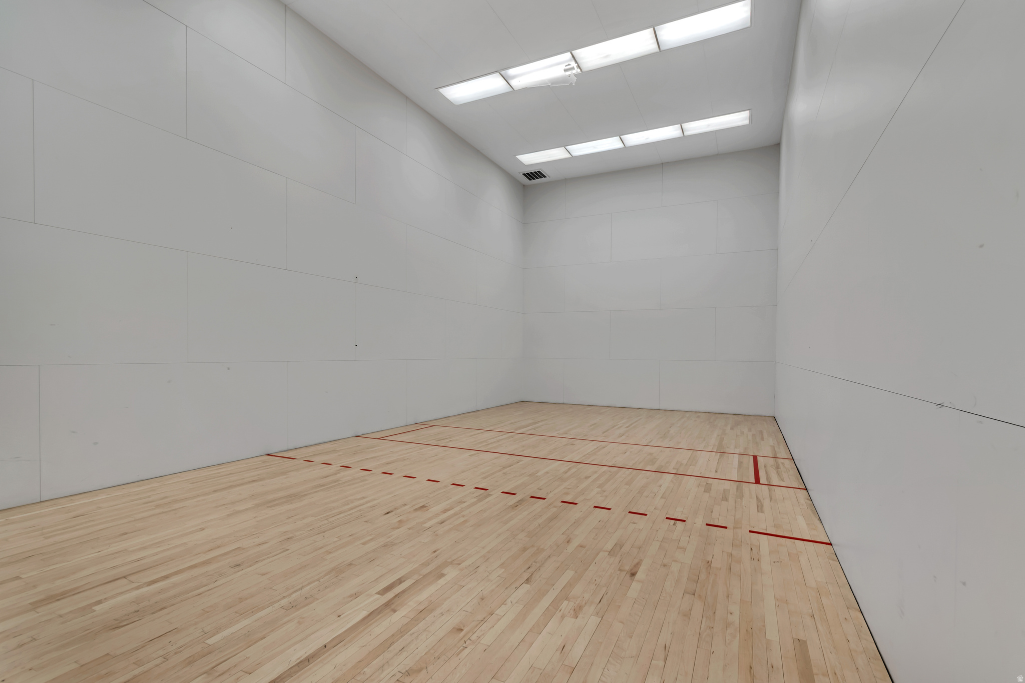 AMERICAN TOWERS - Residential