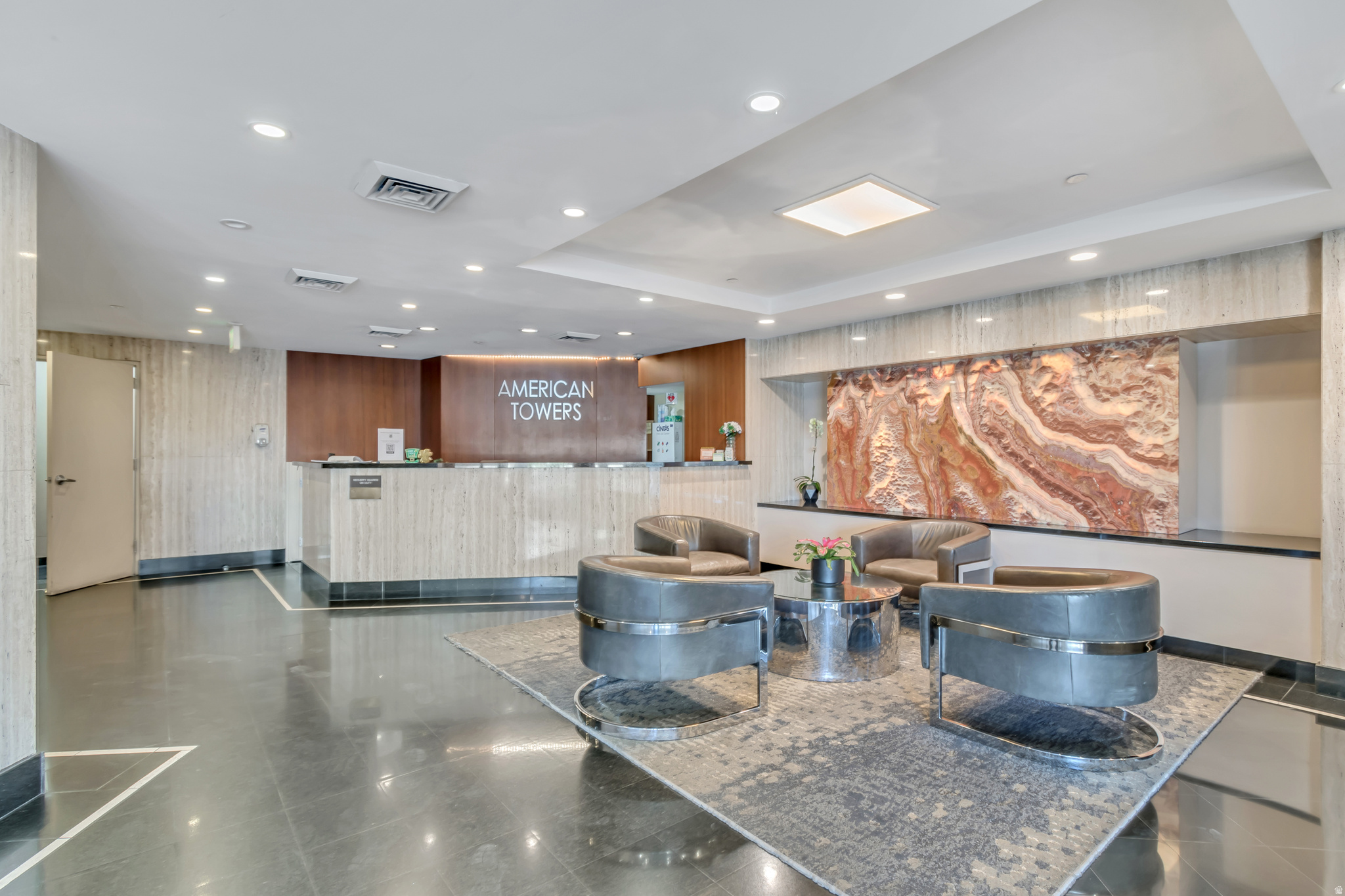 AMERICAN TOWERS - Residential