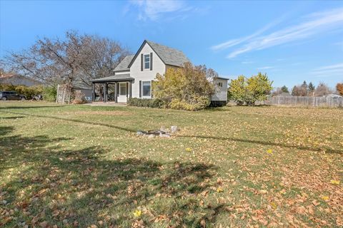 Tiny photo for 565 E 100 S, Hyrum, UT 84319 (MLS # 2121137)