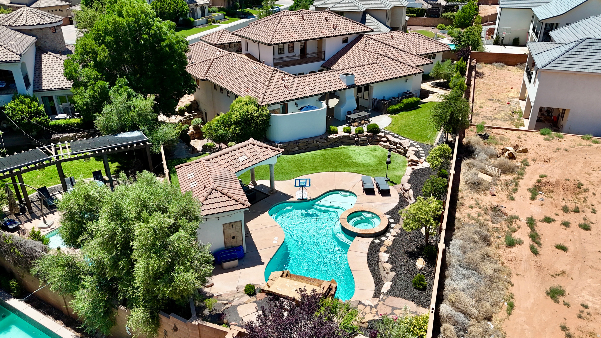 ARROWHEAD ESTATES - Residential