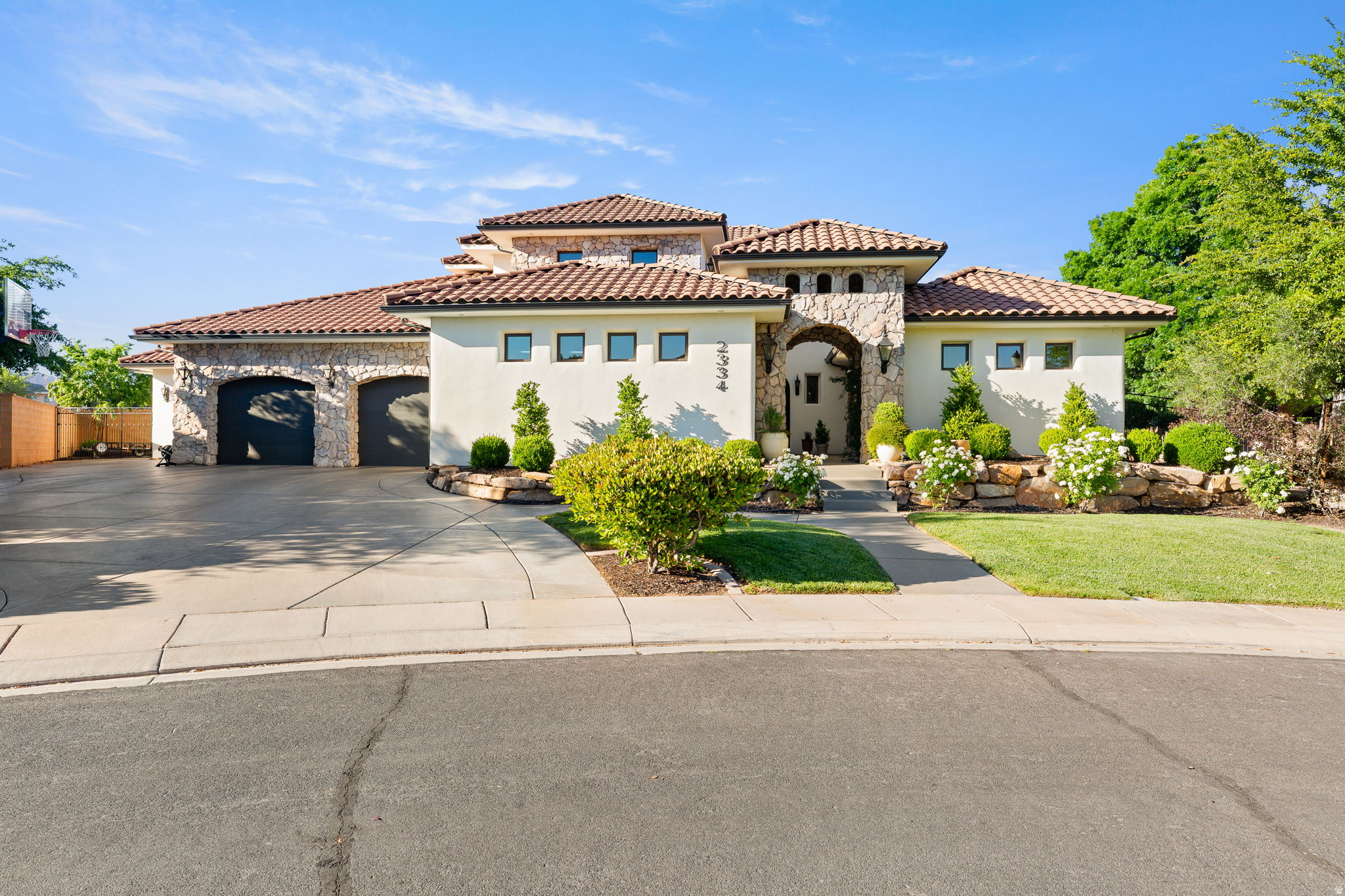 ARROWHEAD ESTATES - Residential