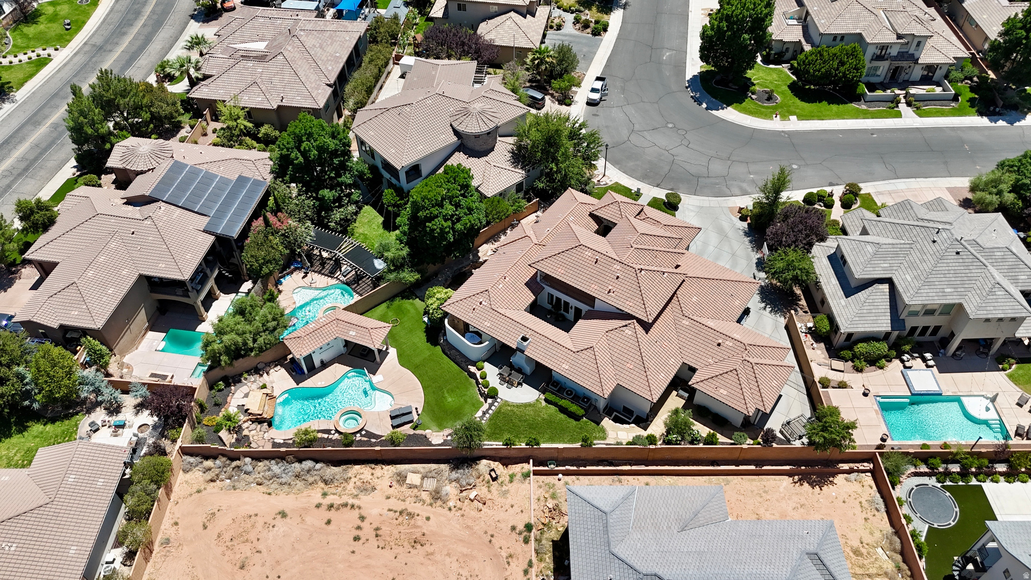 ARROWHEAD ESTATES - Residential
