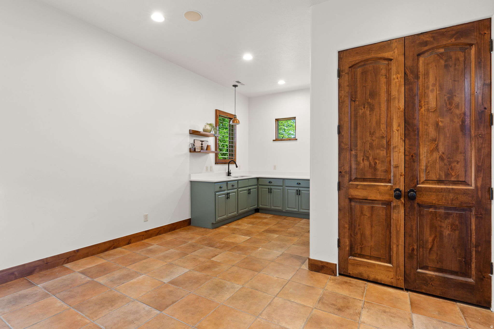 ARROWHEAD ESTATES - Residential