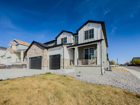 Photo of 3872 W SAND LAKE DR #1005, South Jordan, UT 84009 (MLS # 2149137)
