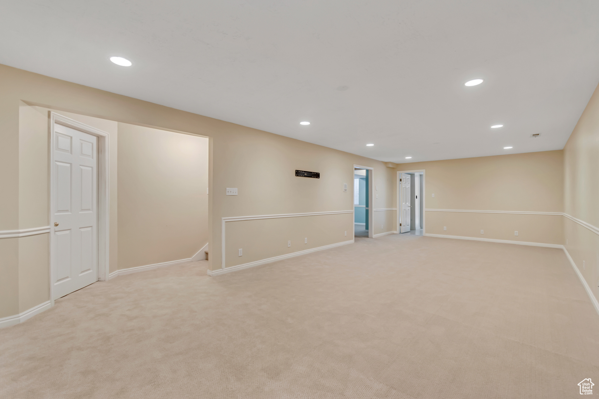 CORNERSTONE CONDO - Residential