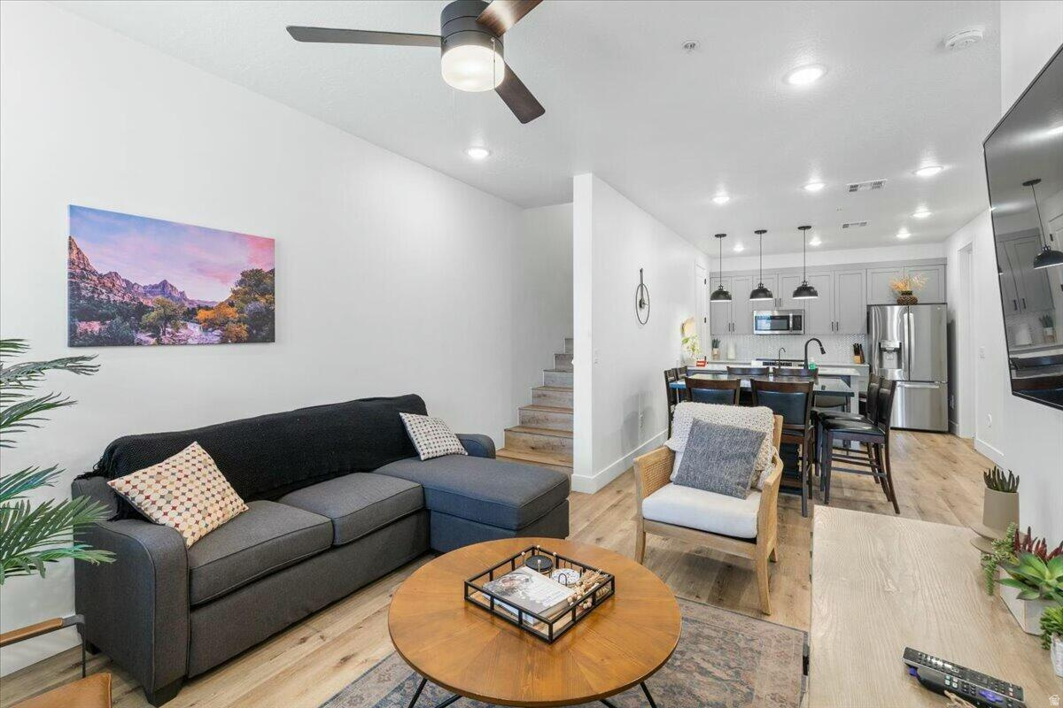 DESERT COLOR SKYLINE CONDOMINIUM PLAT 2 - Residential
