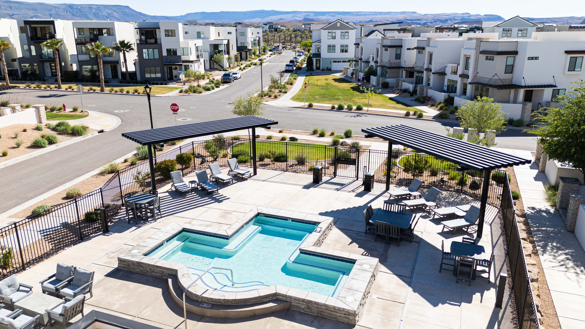 DESERT COLOR SKYLINE CONDOMINIUM PLAT 2 - Residential