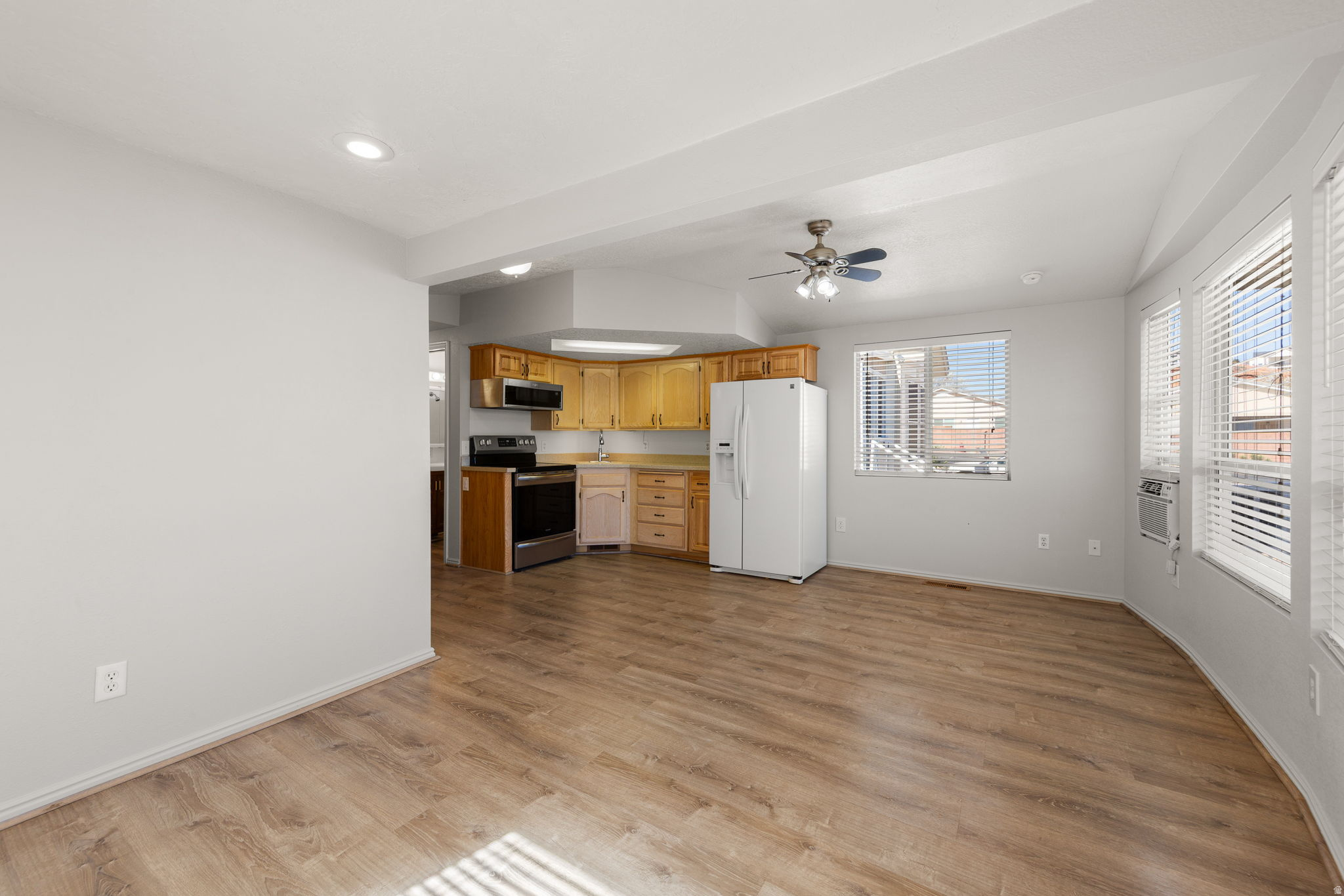 CANYON BREEZE RV - Residential