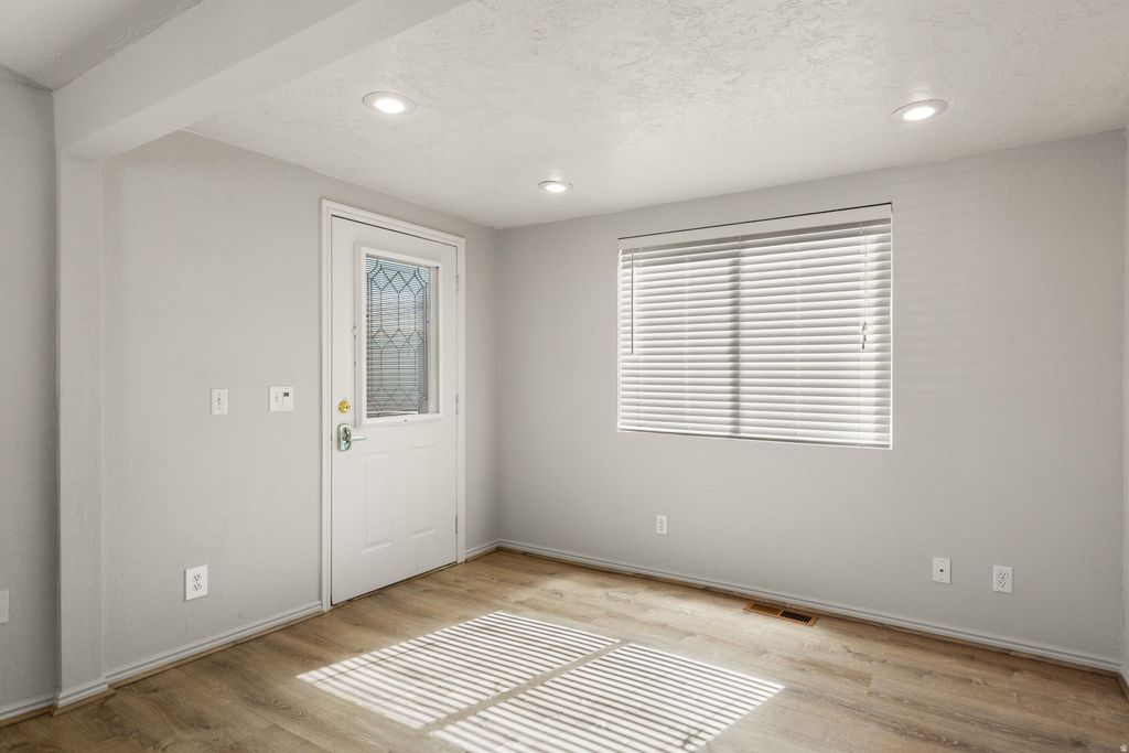 Photo of 1150 W RED HILLS PKWY #119, Washington, UT 84780 (MLS # 2140100)