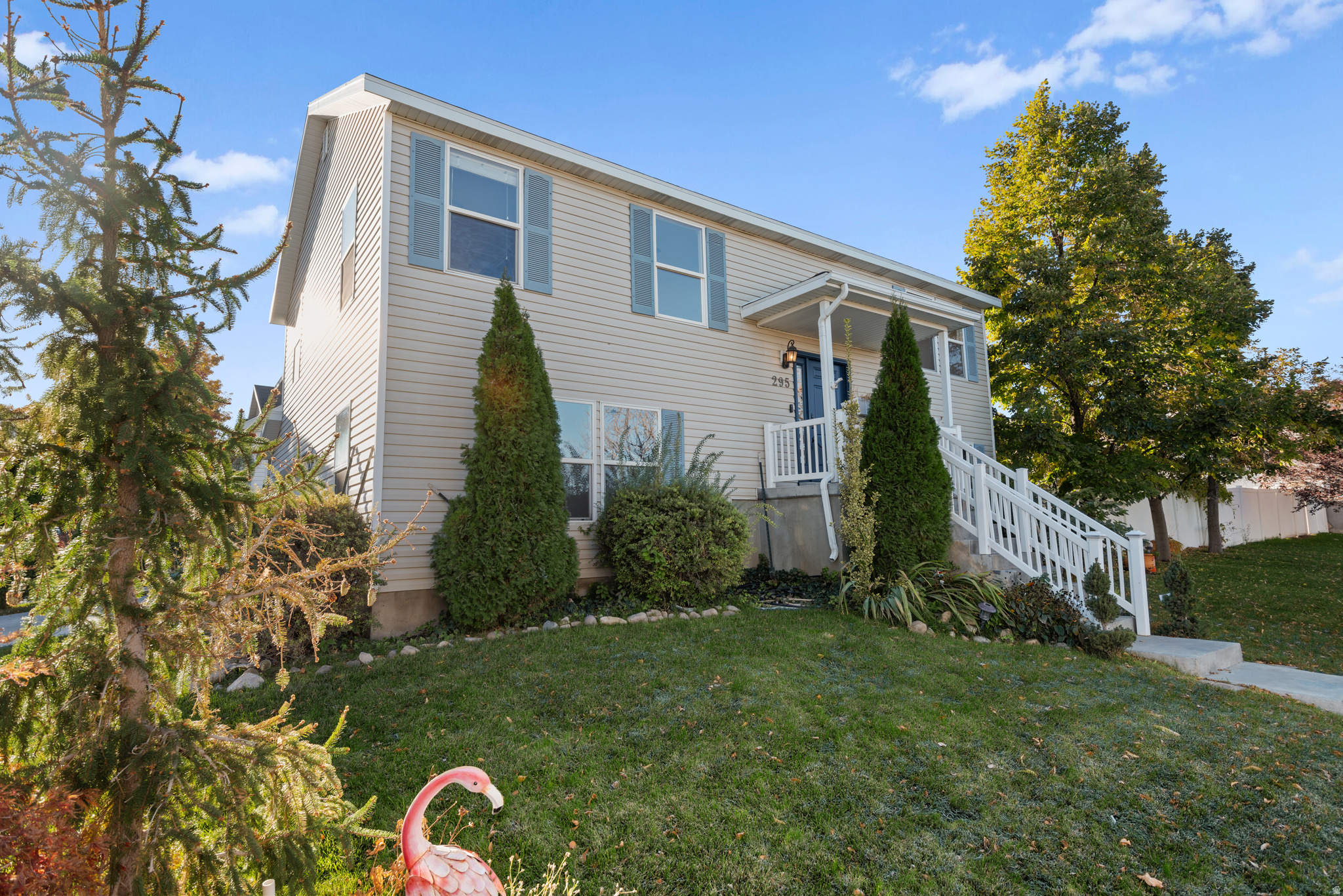 295 W DRYSDALE WAY N