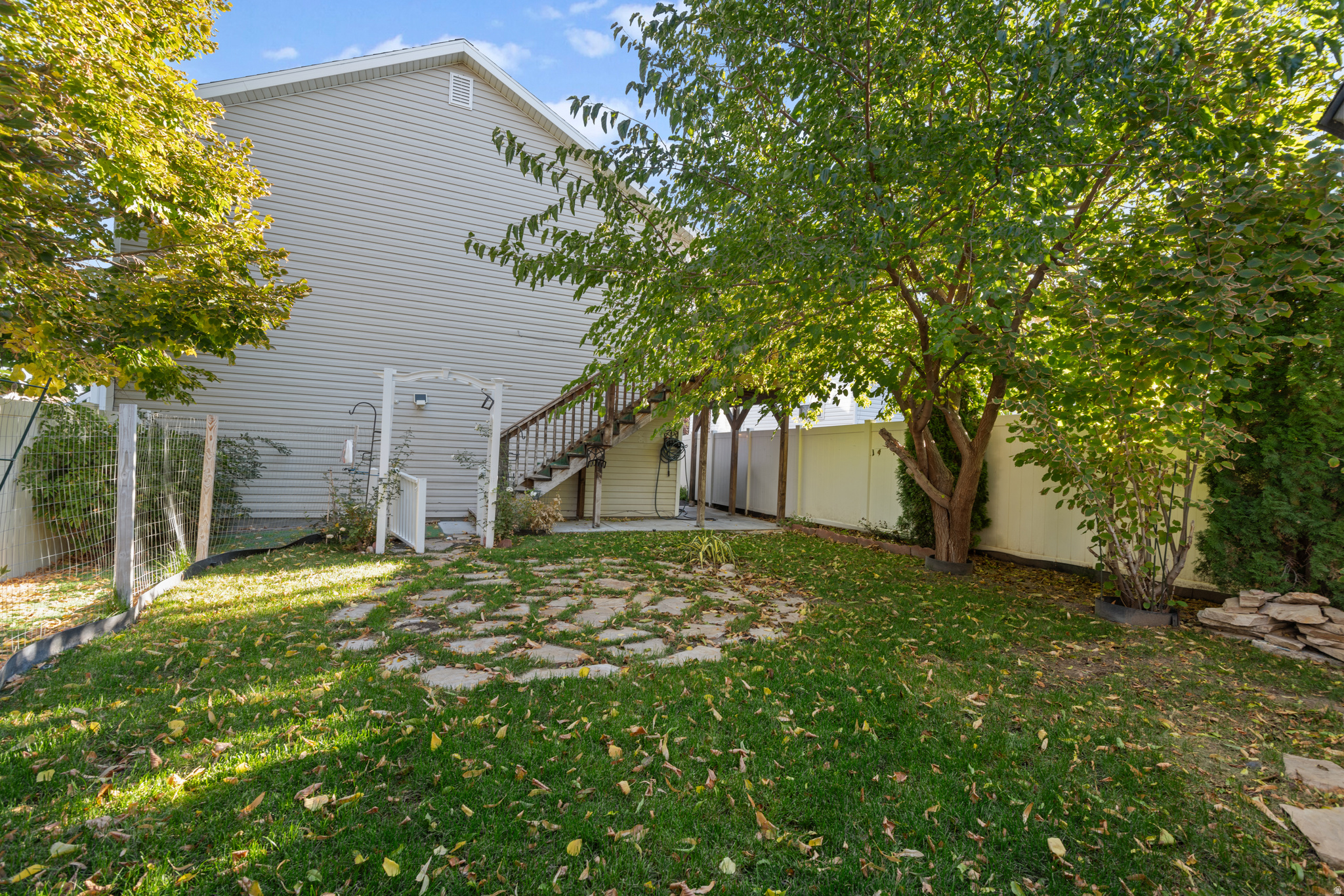 OVERLAKE ESTATES - Residential