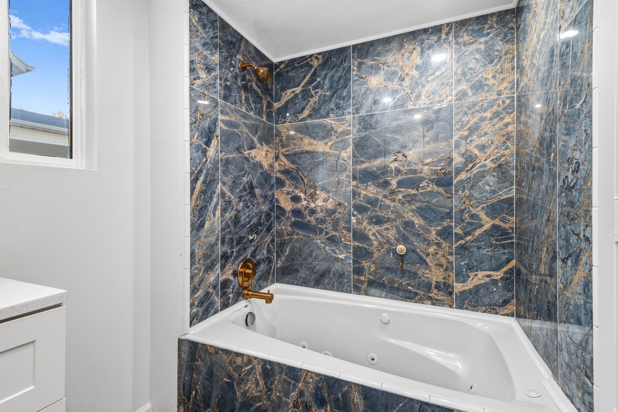 OVERLAKE ESTATES - Residential