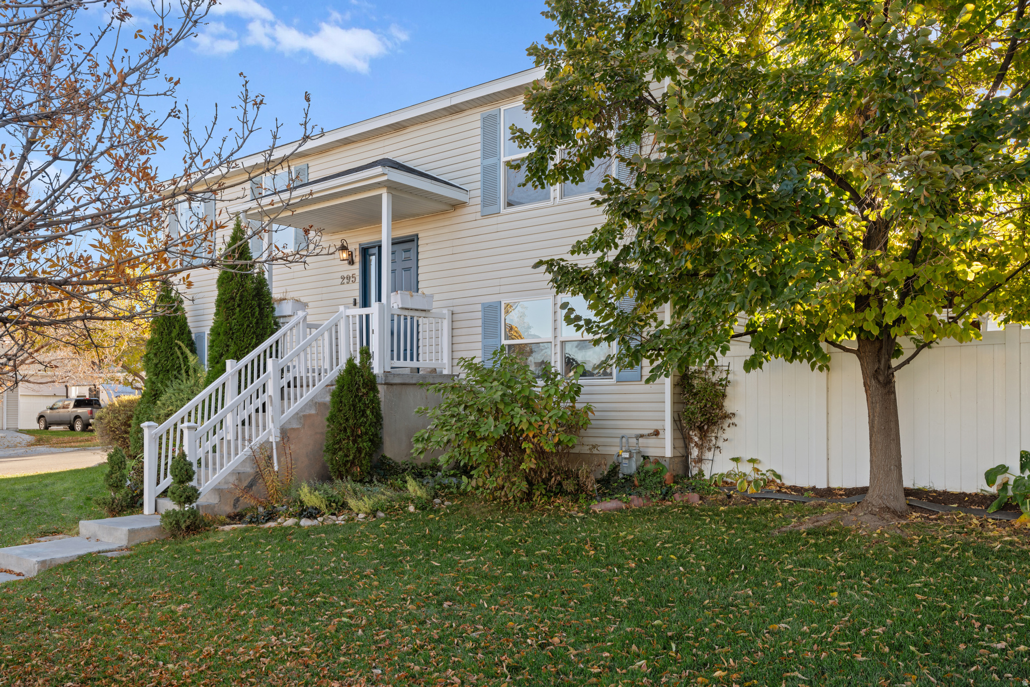 OVERLAKE ESTATES - Residential