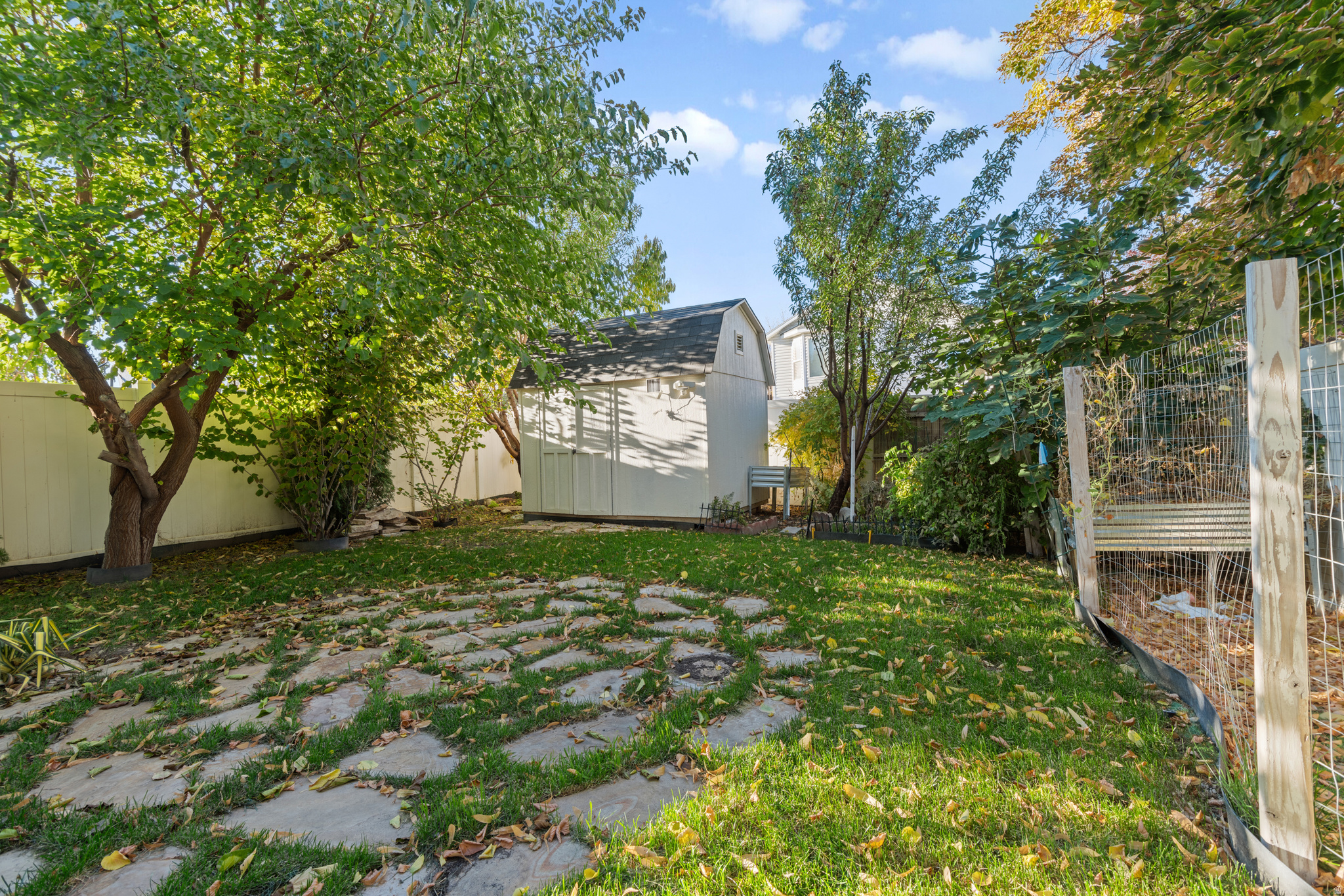 OVERLAKE ESTATES - Residential