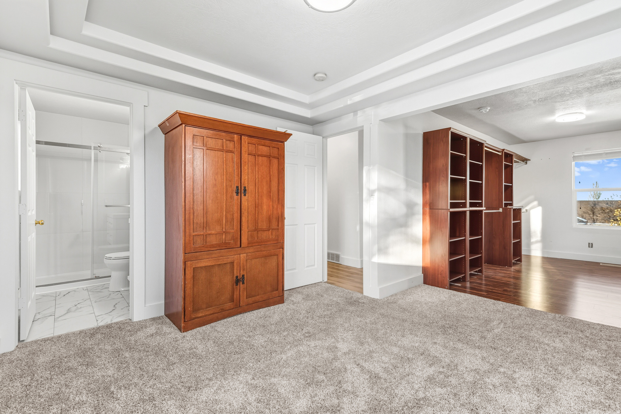 OVERLAKE ESTATES - Residential