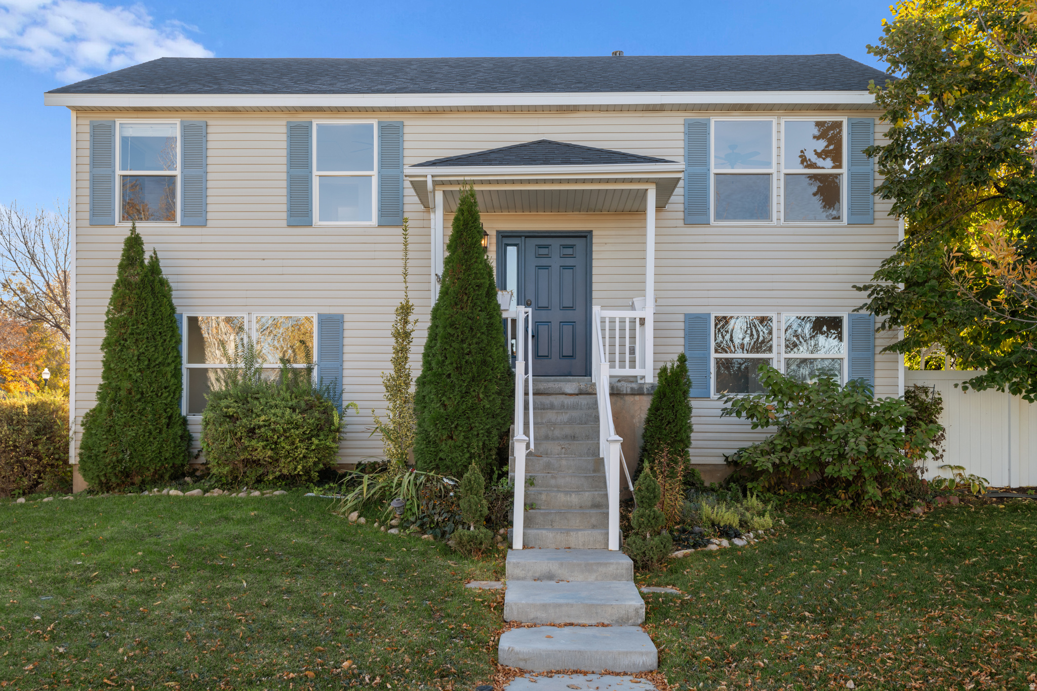 295 W DRYSDALE WAY N