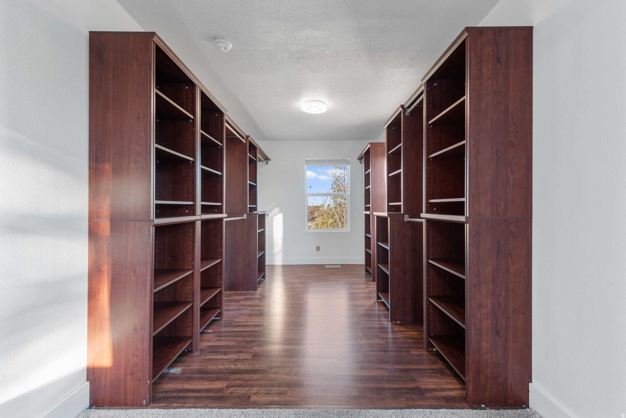 OVERLAKE ESTATES - Residential