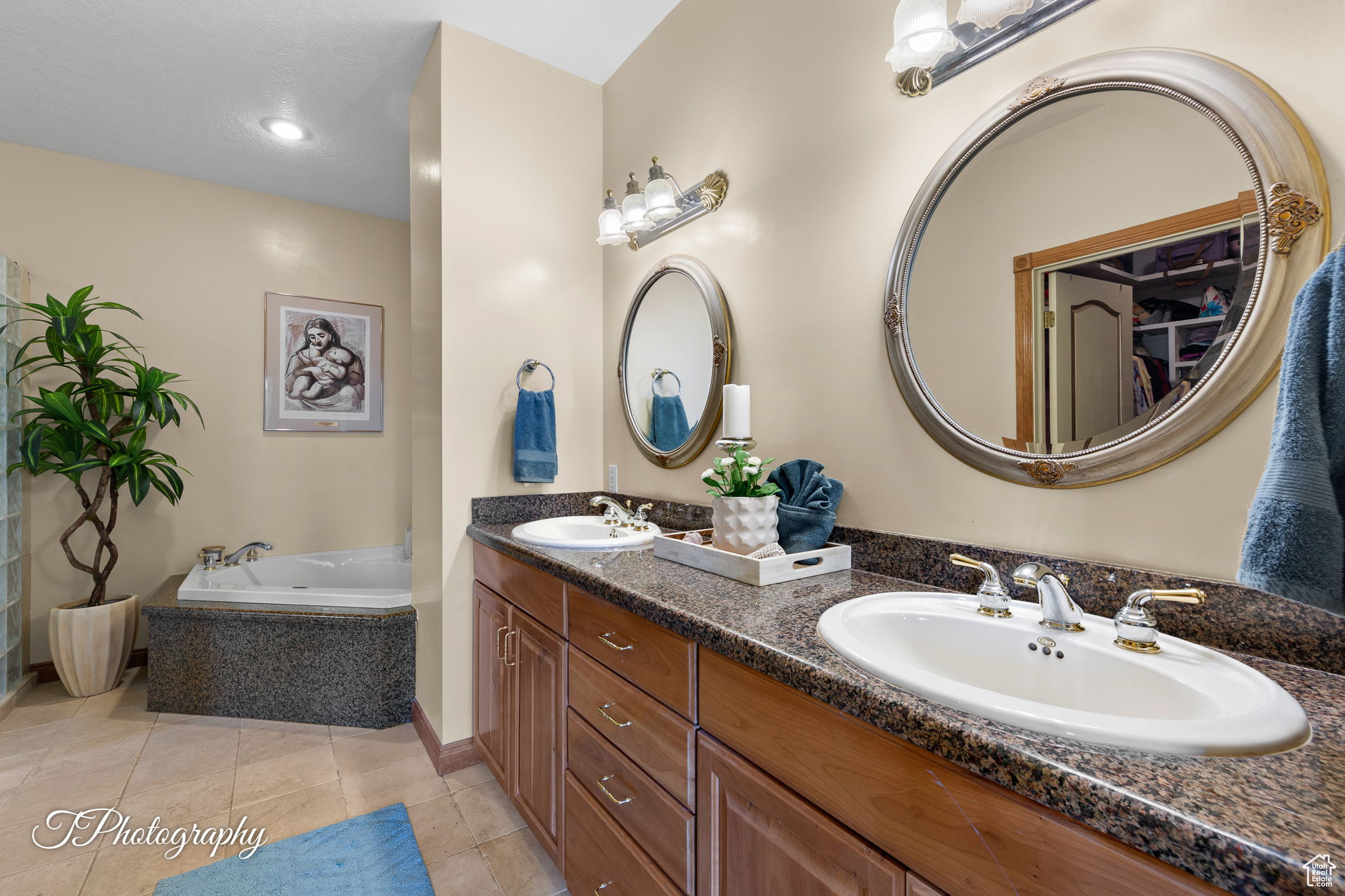 OLD FARMS 2 - Residential